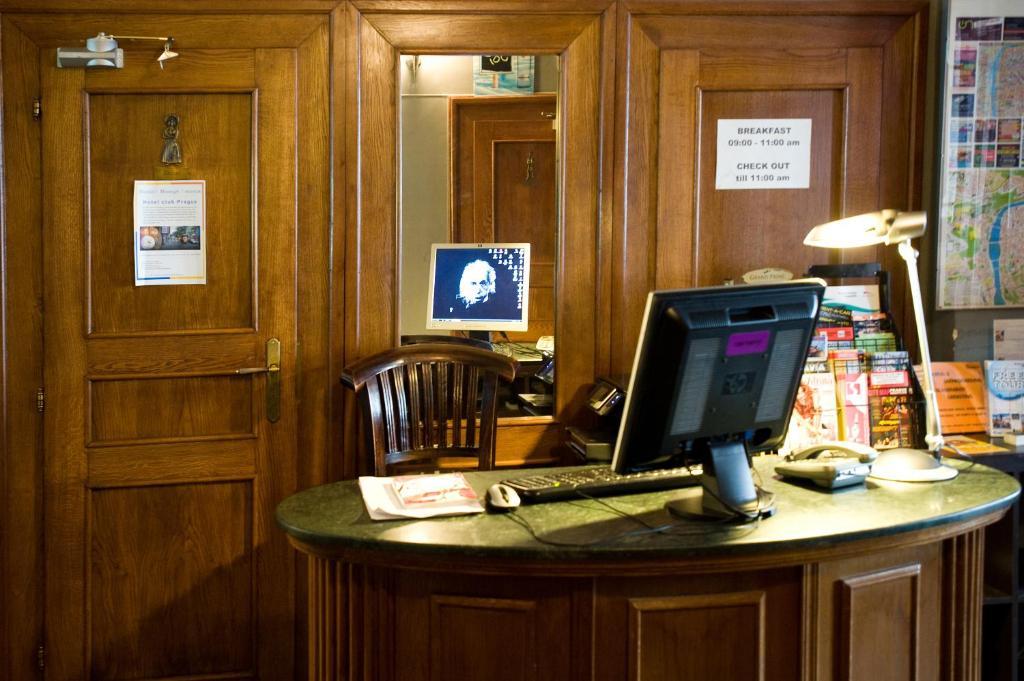 Club Hotel Praha Extérieur photo
