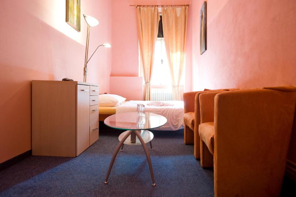 Club Hotel Praha Chambre photo