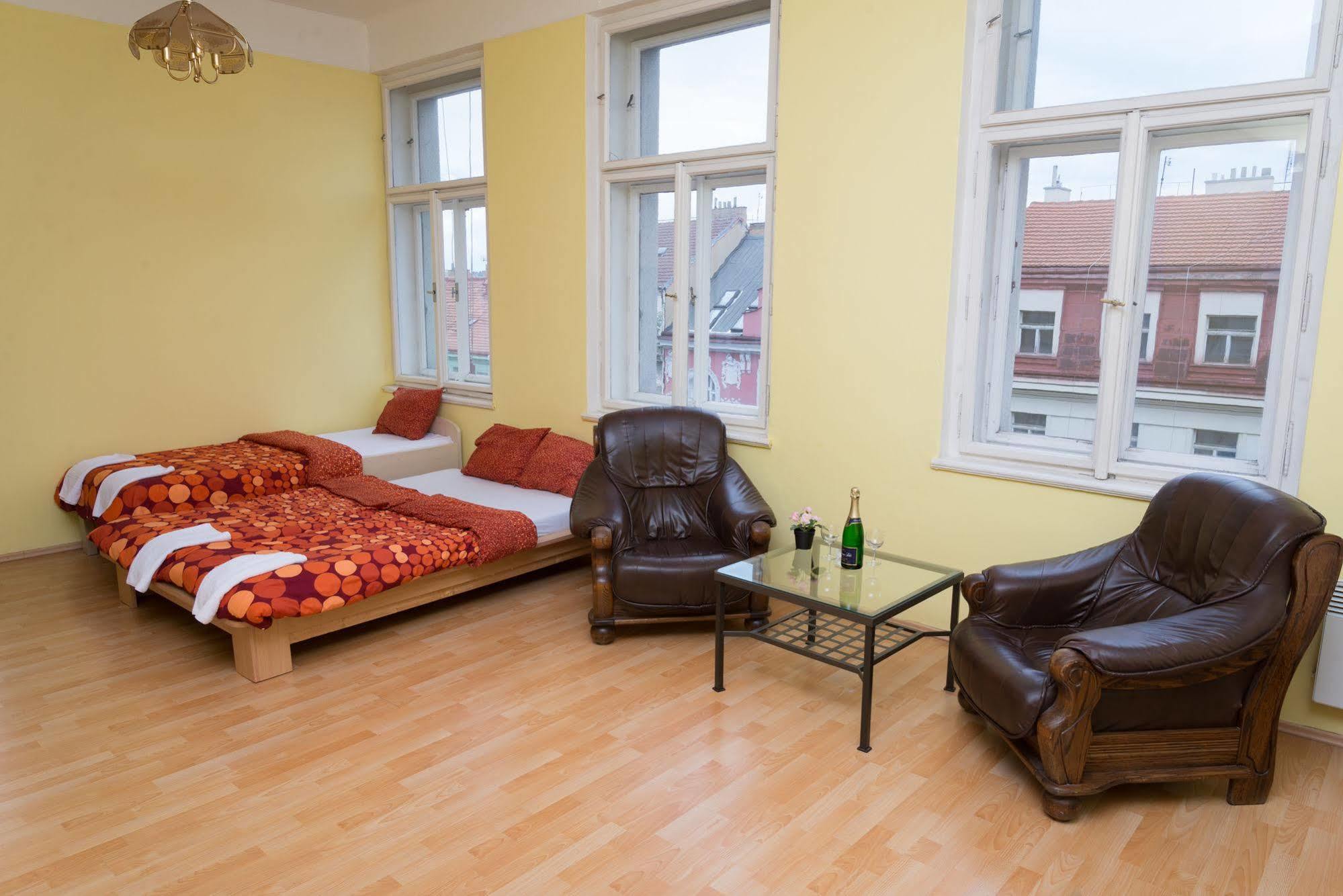 Club Hotel Praha Extérieur photo